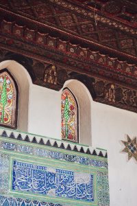 Restauration des Chemsiyats en plâtre pour la mosquée du Musée de Pierre Loti à Rochefort