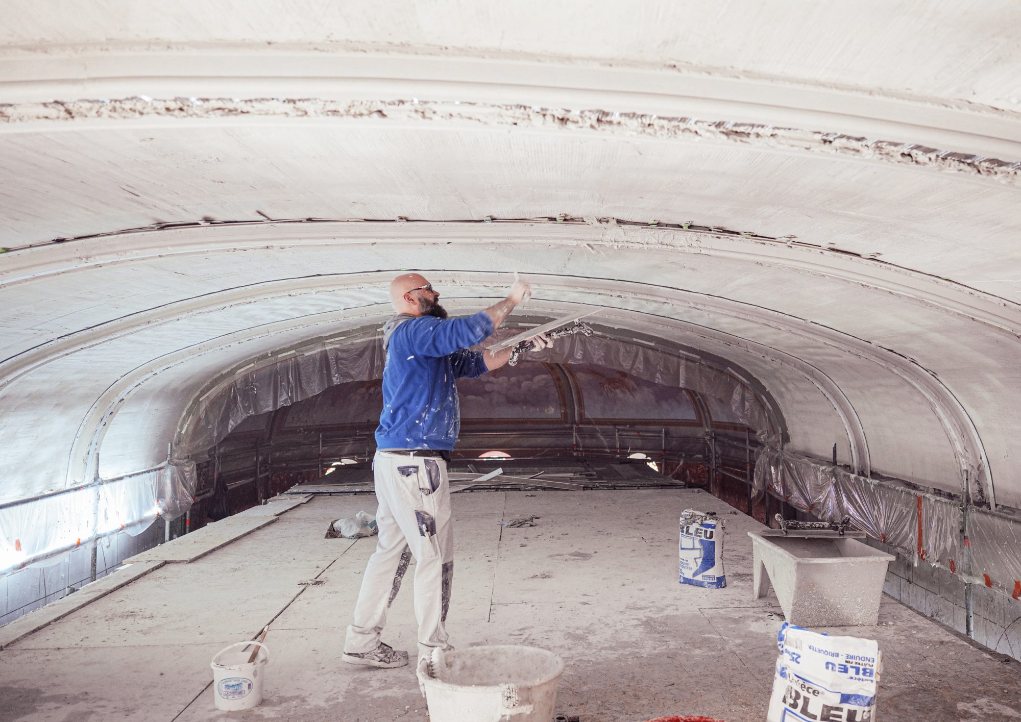 Restauration de la voute de l'église Saint-Martin de Nuaillé d'aunis par la Gypserie